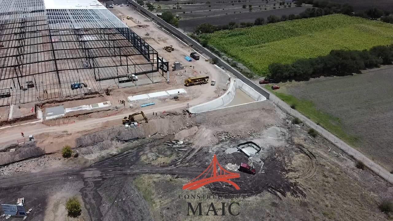 CANAL PARA RECOLECCION DE AGUA PLUVIAL